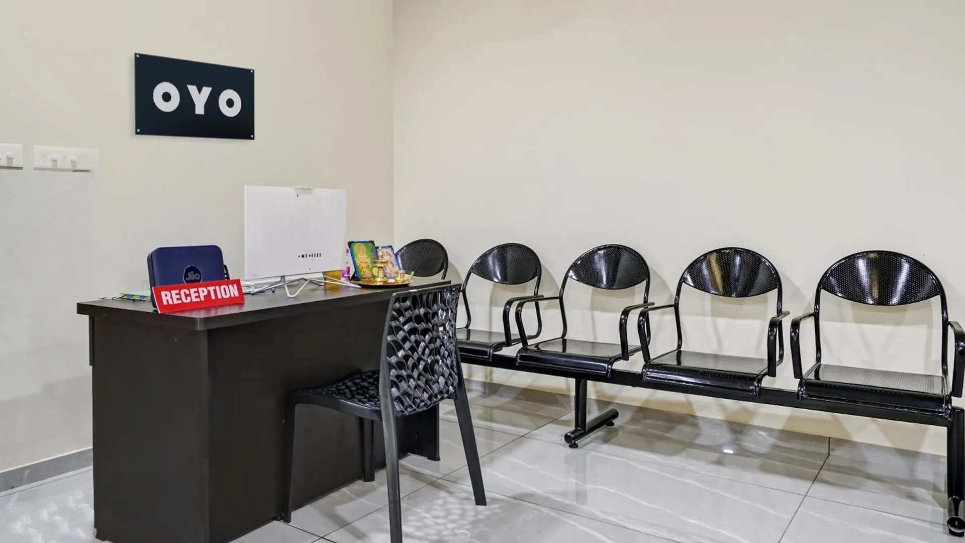 Hotel O Souparnika Residency Pathanamthitta