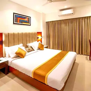 4* Hotel Hills Park